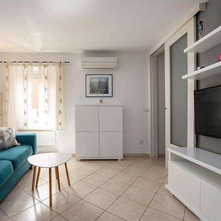 Degrassi Square Apartments (Adults Only) Vrsar Buitenkant foto