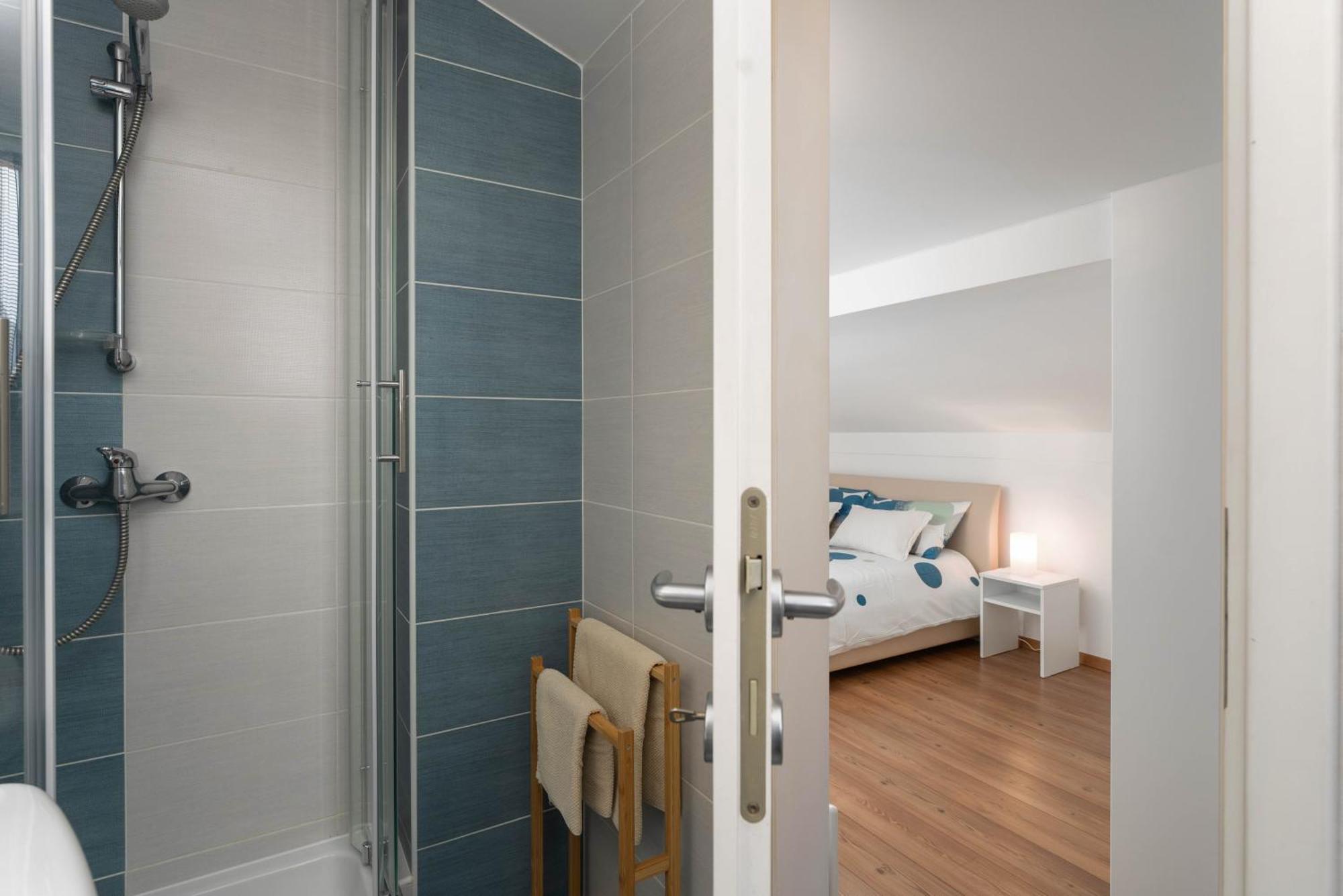 Degrassi Square Apartments (Adults Only) Vrsar Buitenkant foto